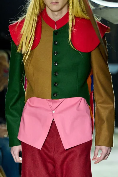 Look 63